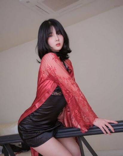 十里桃花踏歌行