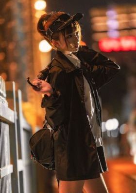 娘娘今日不上朝
